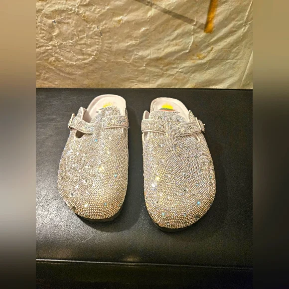 Sparkling Fashion Shoes - Picture 1 of 5